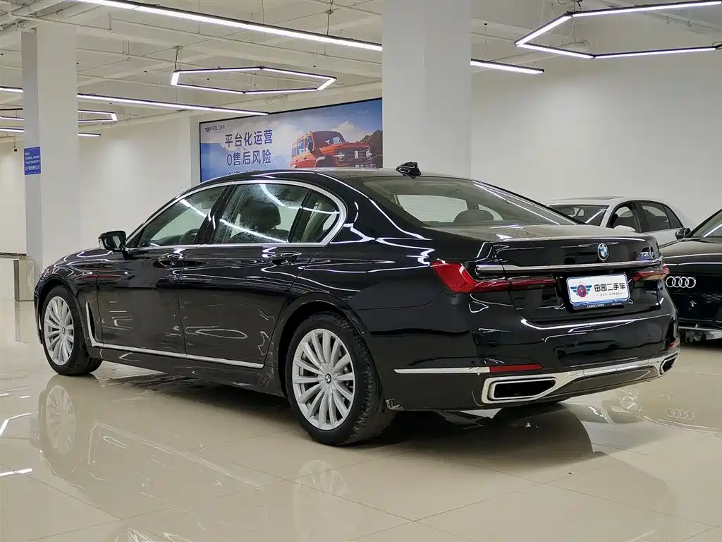 BMW 7 SERIES