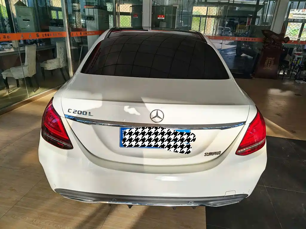 Mercedes-Benz C-Class — миниатюра 7