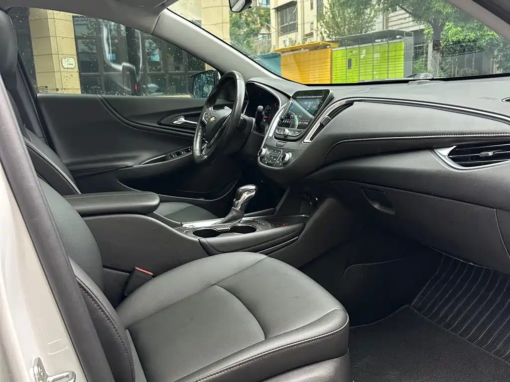 Chevrolet Malibu XL — миниатюра 13