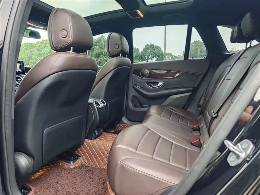 Mercedes-Benz GLC 2019 GLC 260 4MATIC