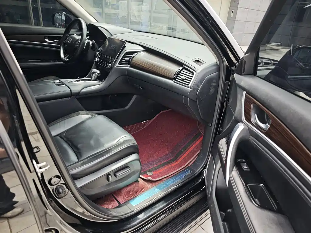 Honda Avancier 2017 240TURBO Luxury