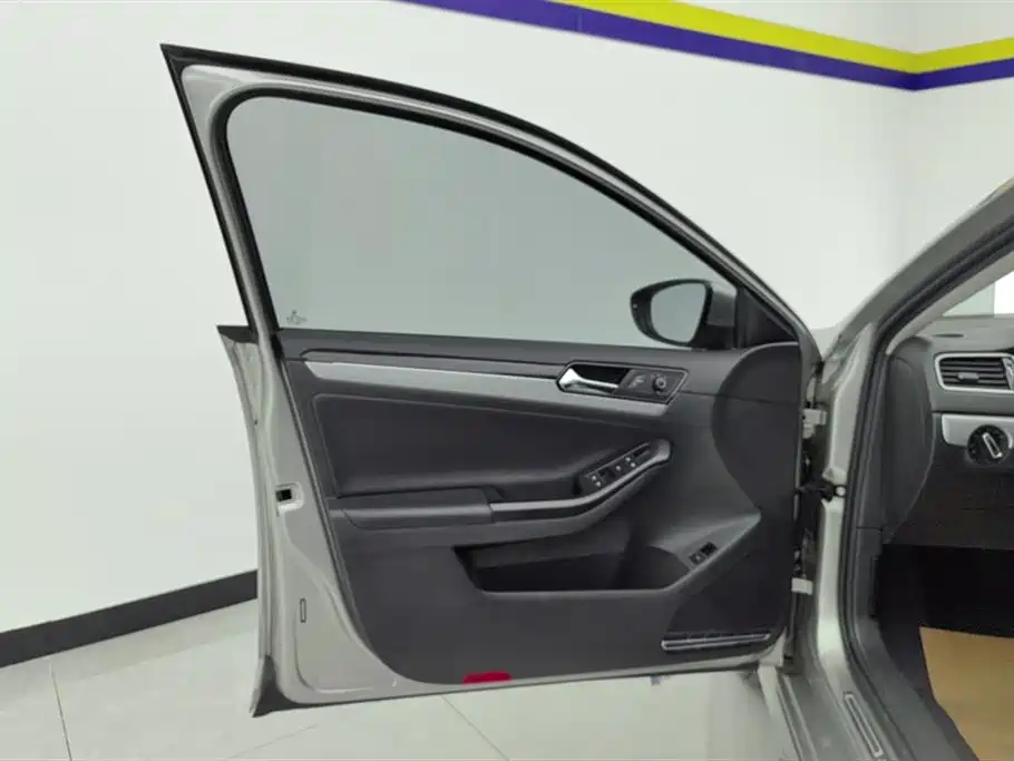 Volkswagen Sagitar 2018 280TSI DSG