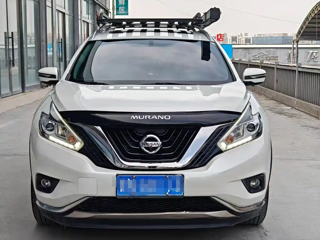 NISSAN LOULAN
