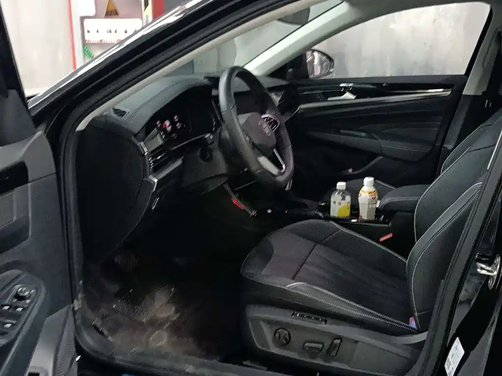 Volkswagen Passat 2024 330TSI Elite