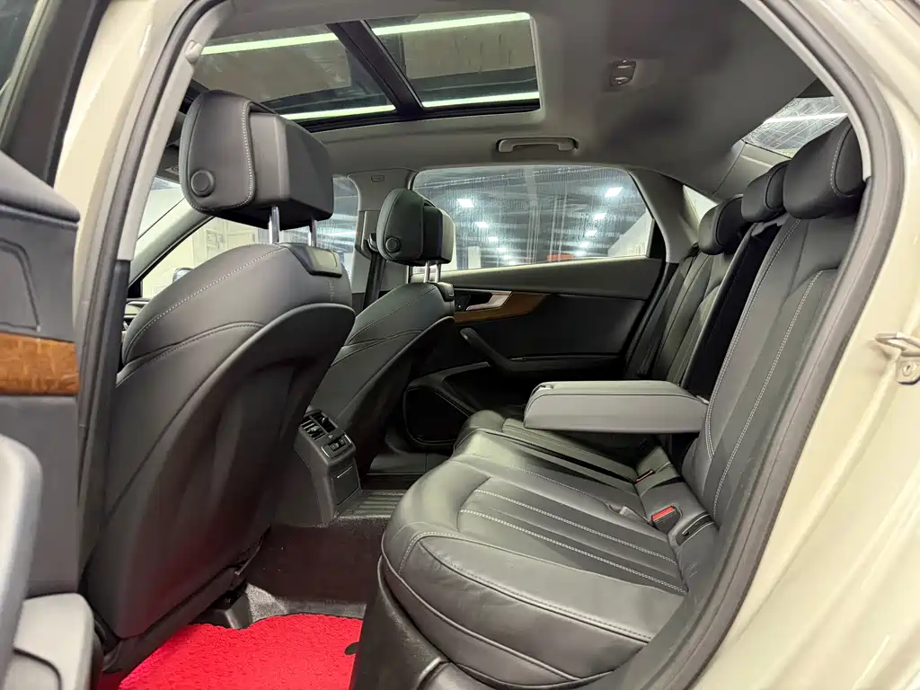 Audi A4L 2020 40 TFSI Luxury