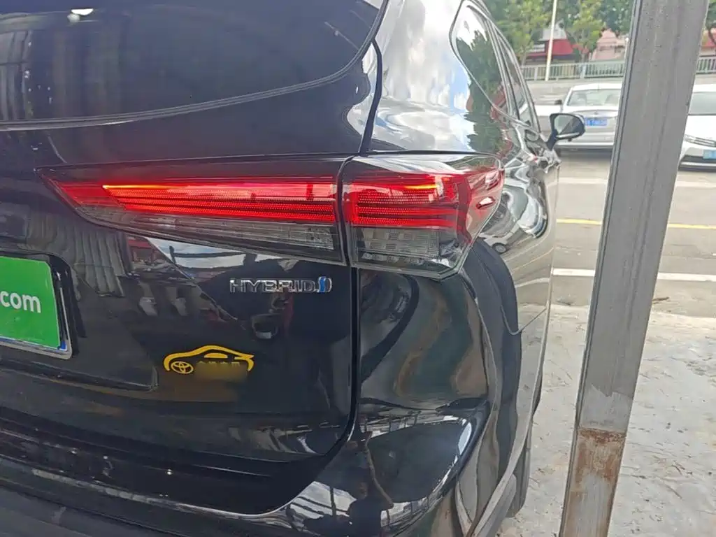 Toyota Highlander 2022 2.5L Elite 5 мест
