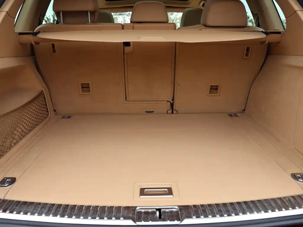 Porsche Cayenne — миниатюра 16