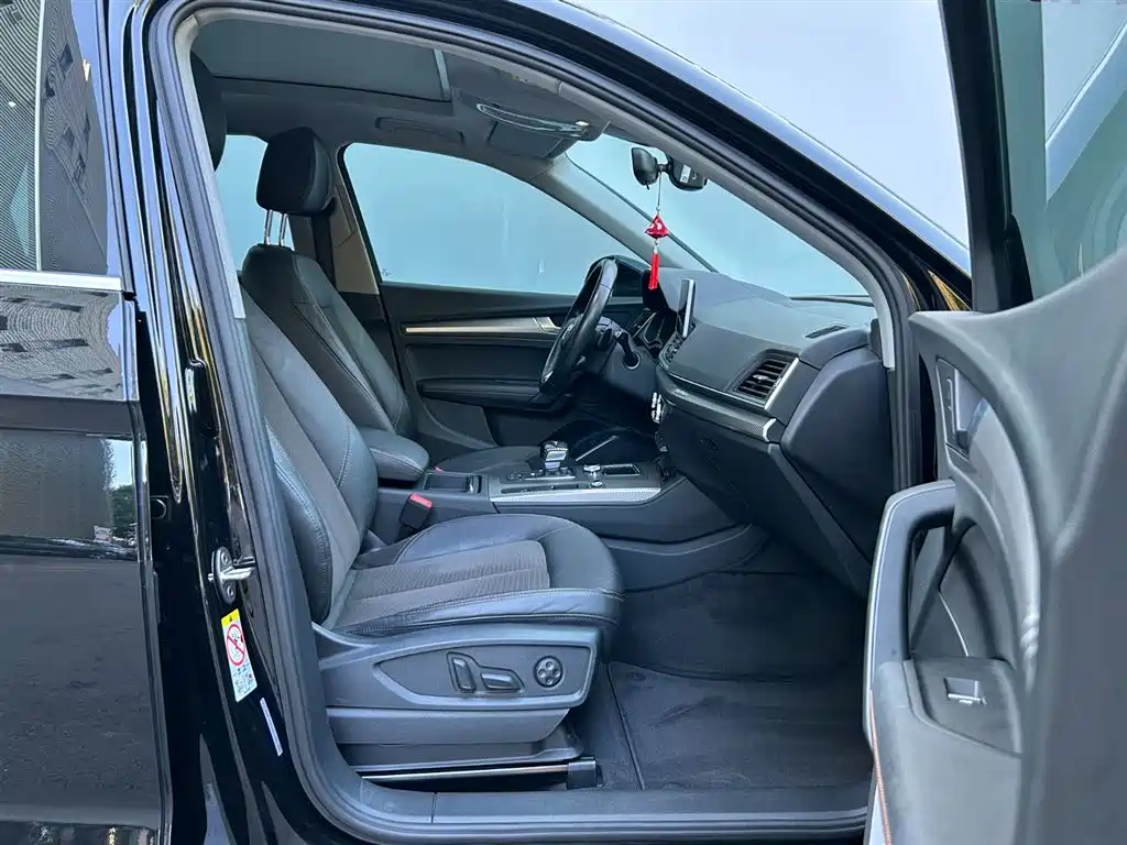 Audi Q5L — миниатюра 15