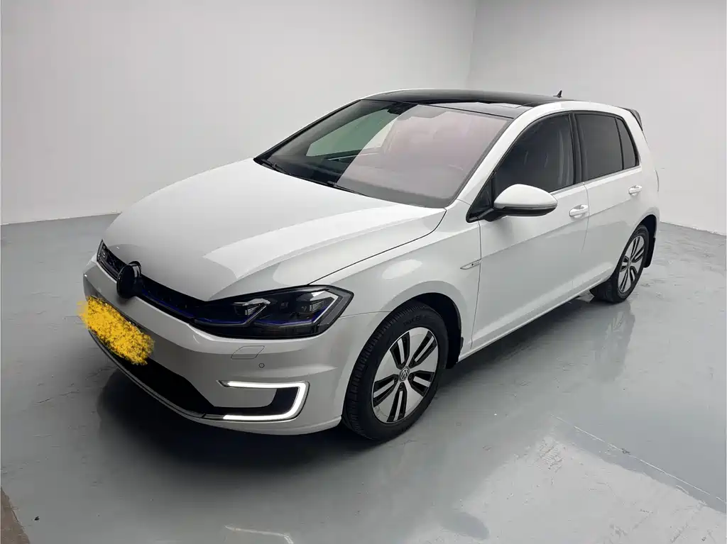 Volkswagen Golf EV 2020