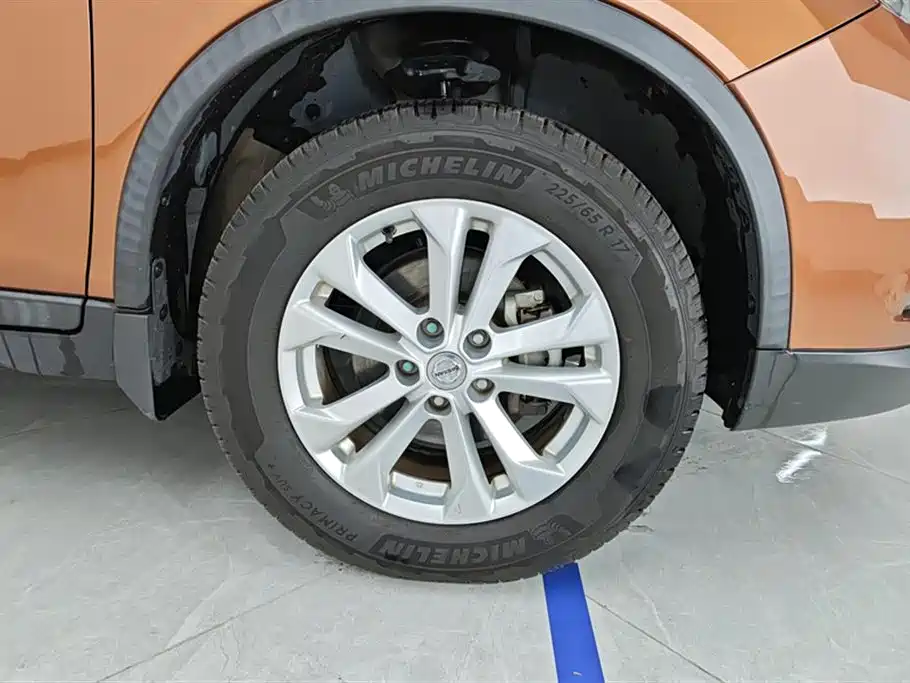 Nissan X-Trail 2014 2.0L CVT Comfort 2WD