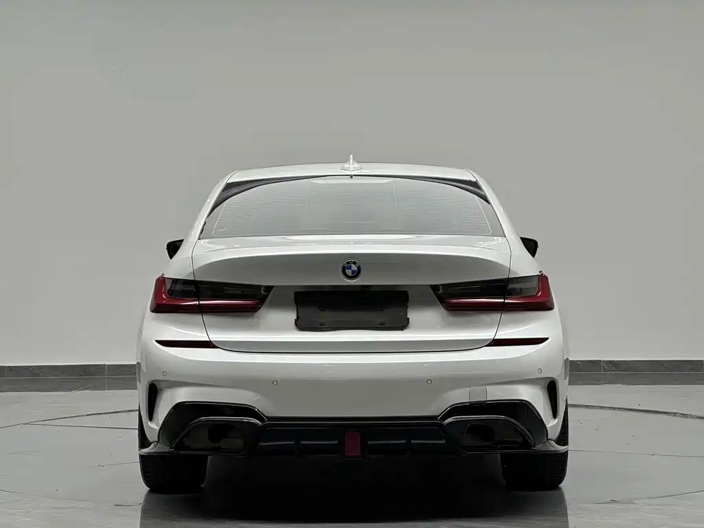BMW 3 Series — миниатюра 8