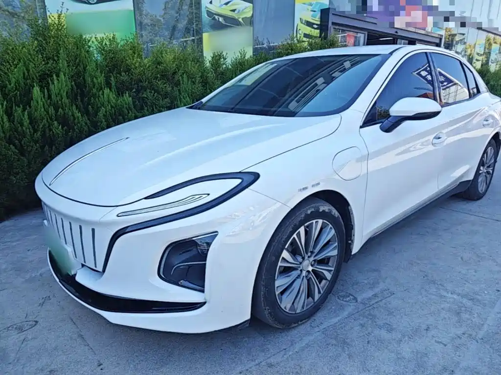 Hongqi Hongqi E-QM5