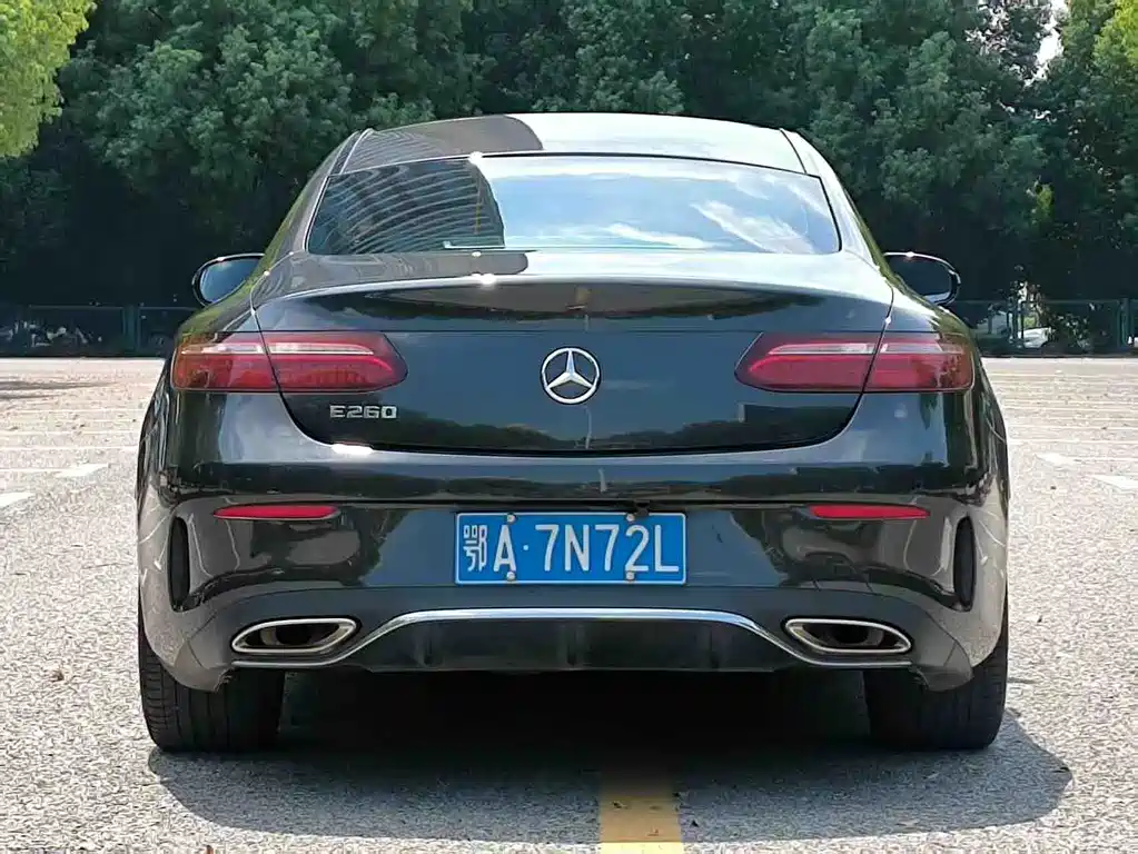 Mercedes-Benz E-Class (Import) — миниатюра 8