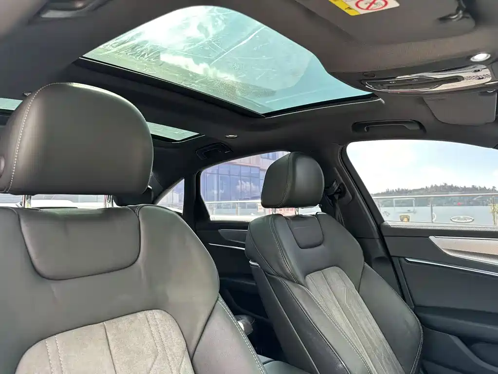 Audi A6L — миниатюра 33