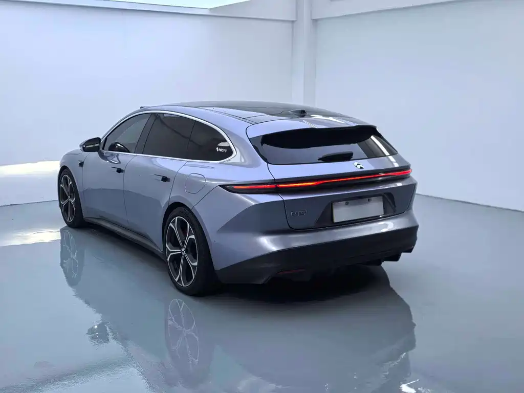 NIO NIO ET5T