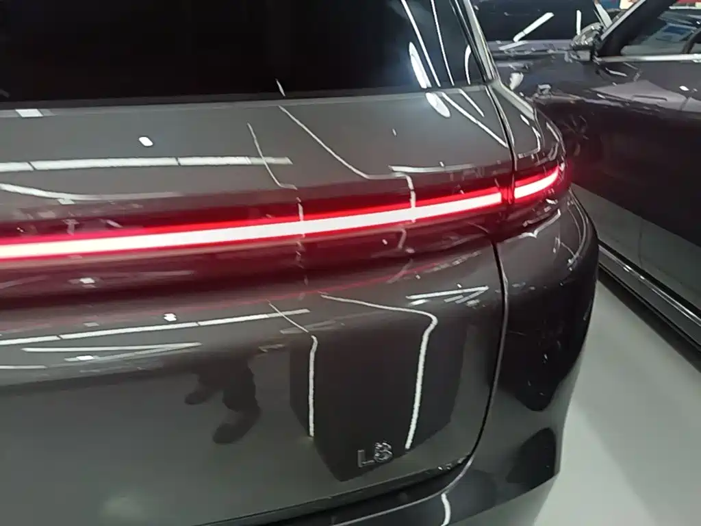 Li Auto L8 2023 Pro