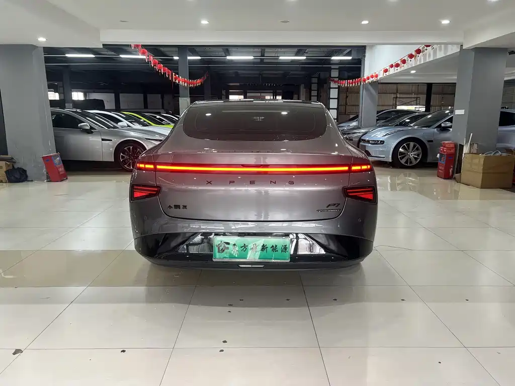 XPeng P7 — миниатюра 7