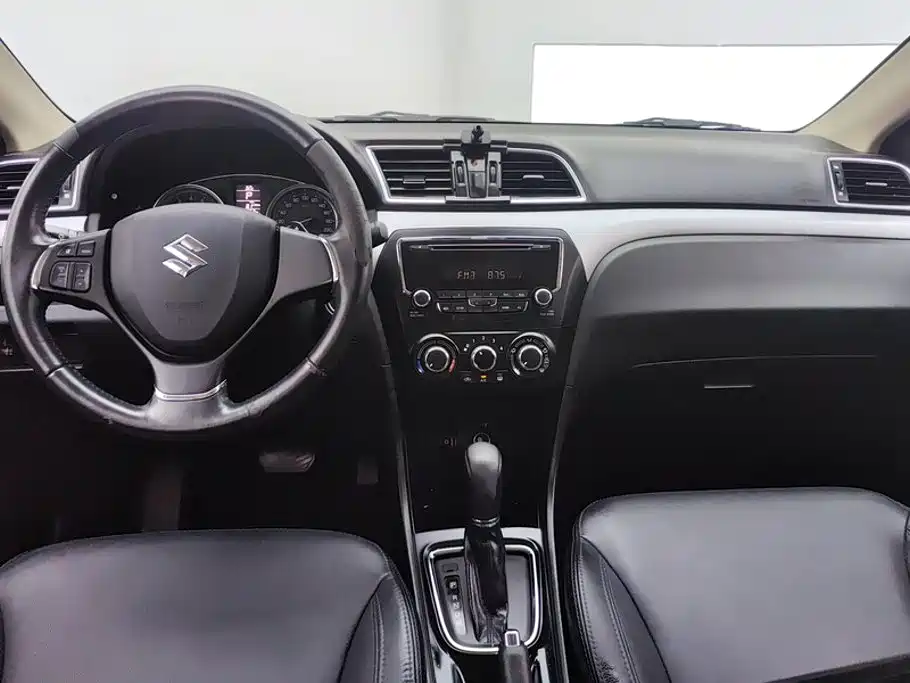 Suzuki Alivio — миниатюра 12