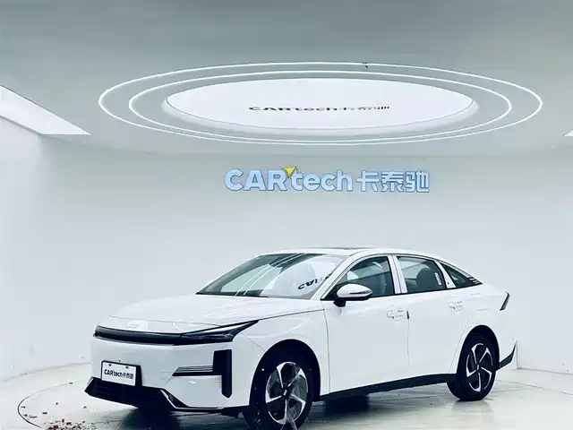 Geely Galaxy L6