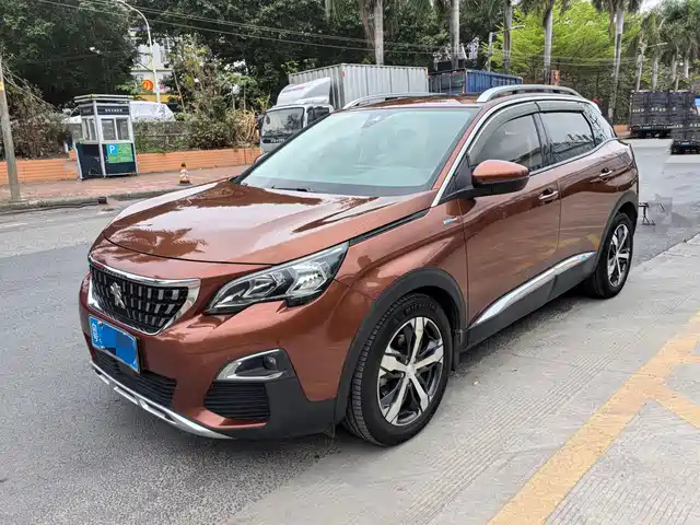 PEUGEOT 4008