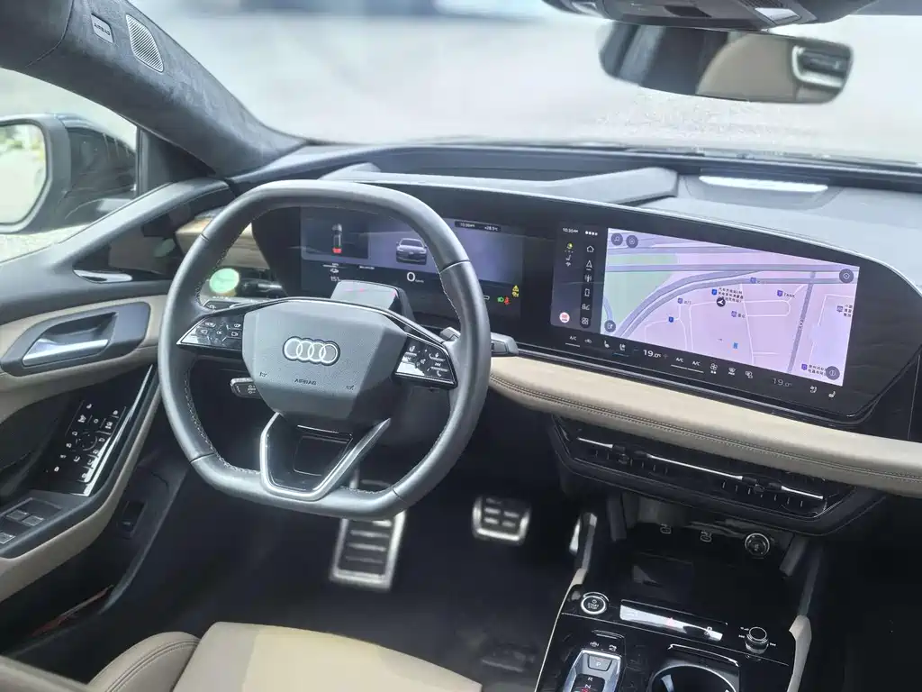 Audi A6L e-tron — миниатюра 8