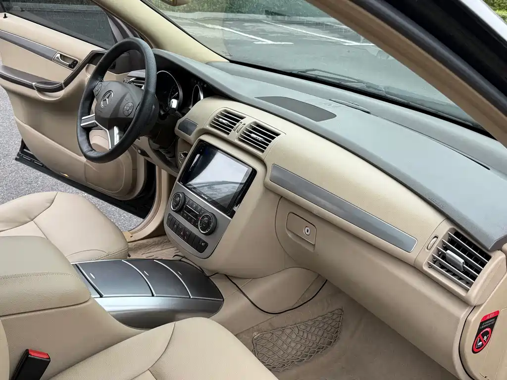 Mercedes-Benz R-Class — миниатюра 15