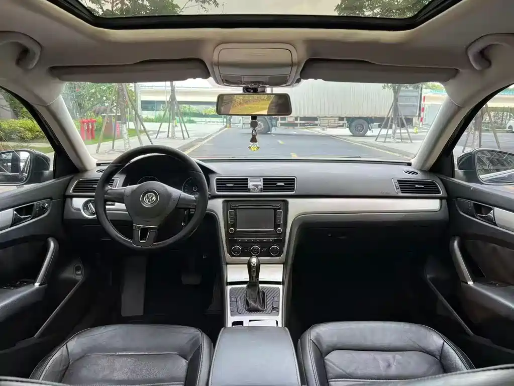 Volkswagen Passat 2014 1.8TSI DSG