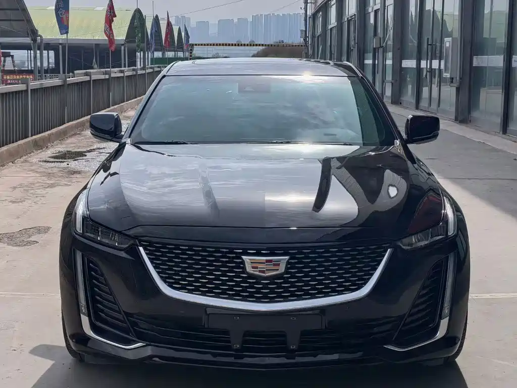 Cadillac CT5 — миниатюра 2