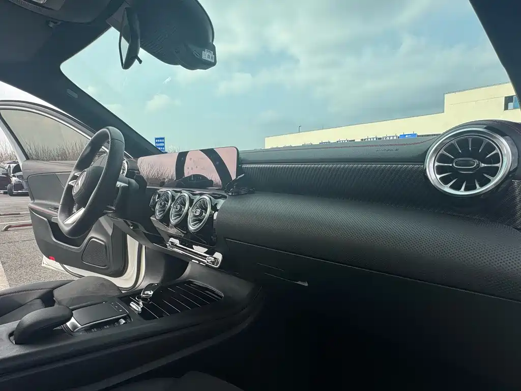 MERCEDES-BENZ A CLASS