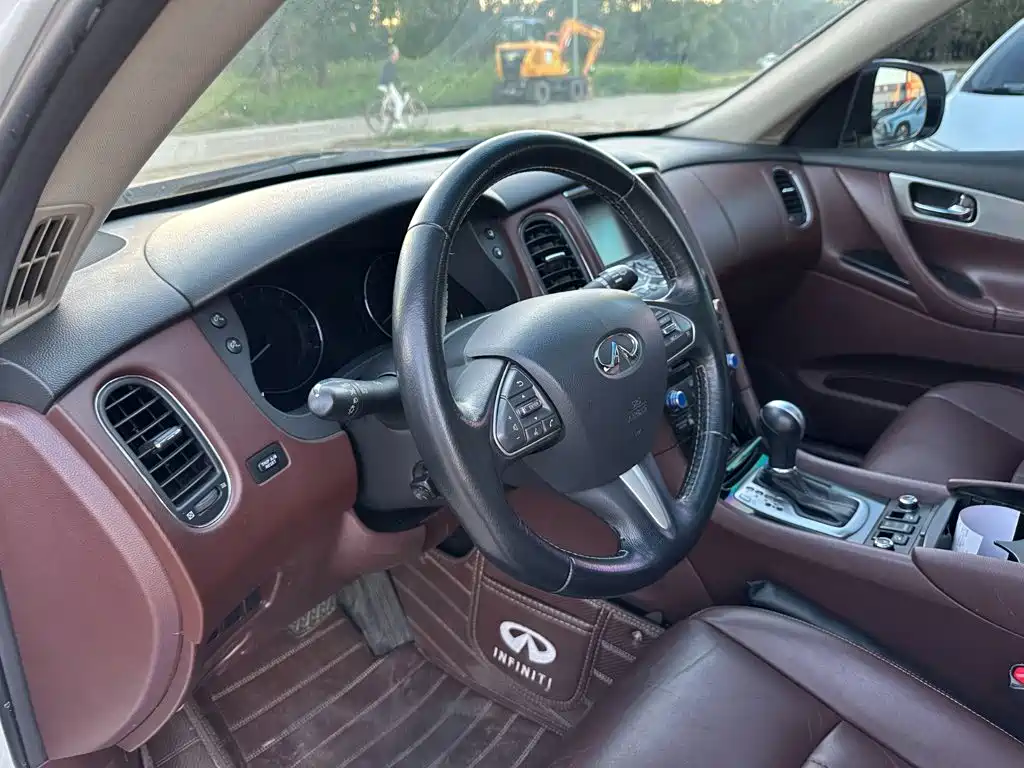 Infiniti QX50 — миниатюра 13