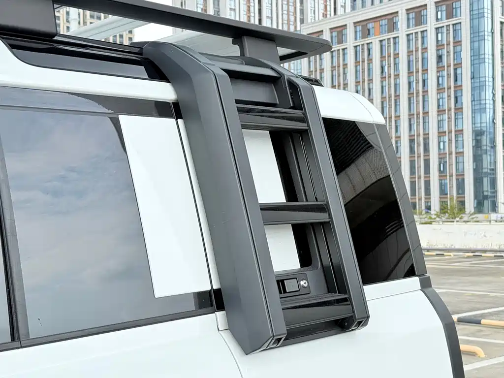Land Rover Defender — миниатюра 15