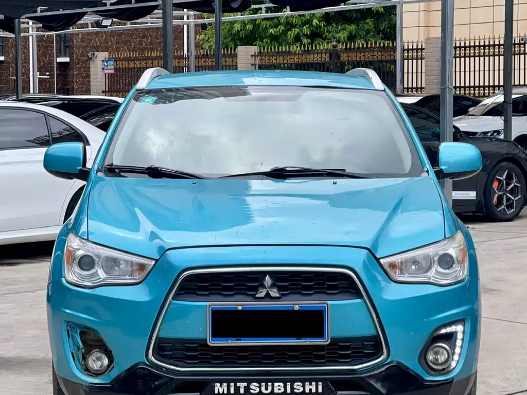 Mitsubishi ASX 2013 1.6L MT Standard