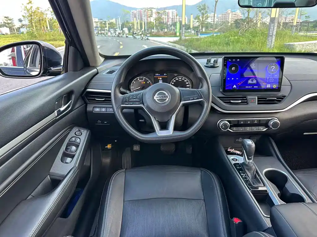 Nissan Teana - фото 15