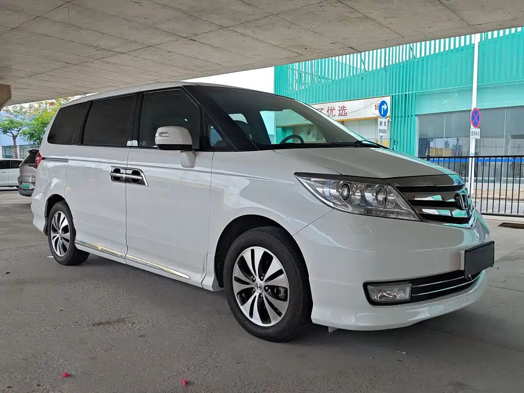 Honda Elysion 2015 2.4L VTi-S Luxury