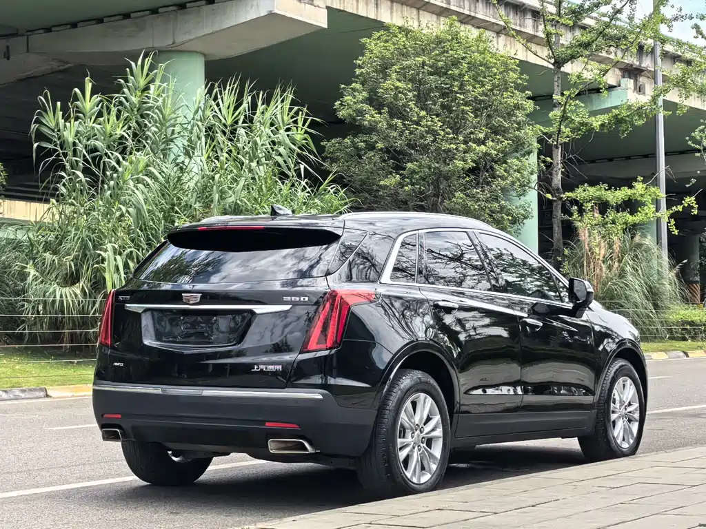 Cadillac XT5 2021 28T