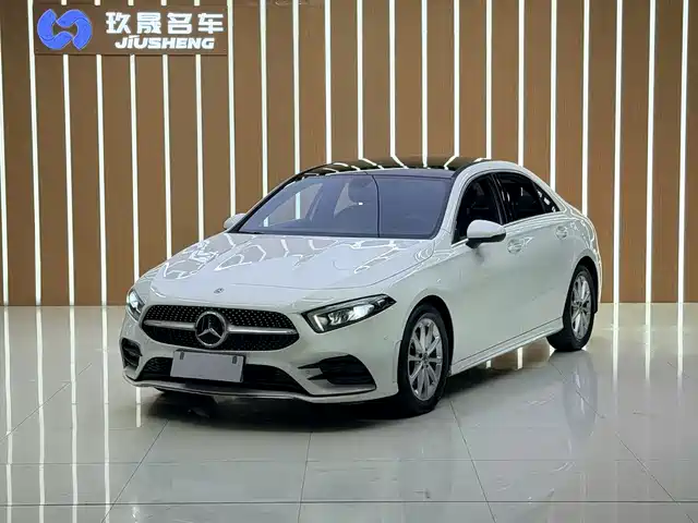MERCEDES BENZ A CLASS 2020