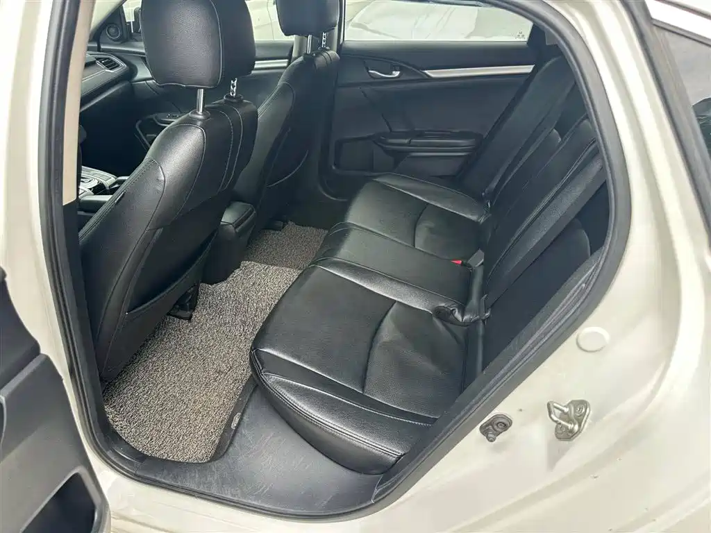 Honda Civic 2019 220TURBO CVT V
