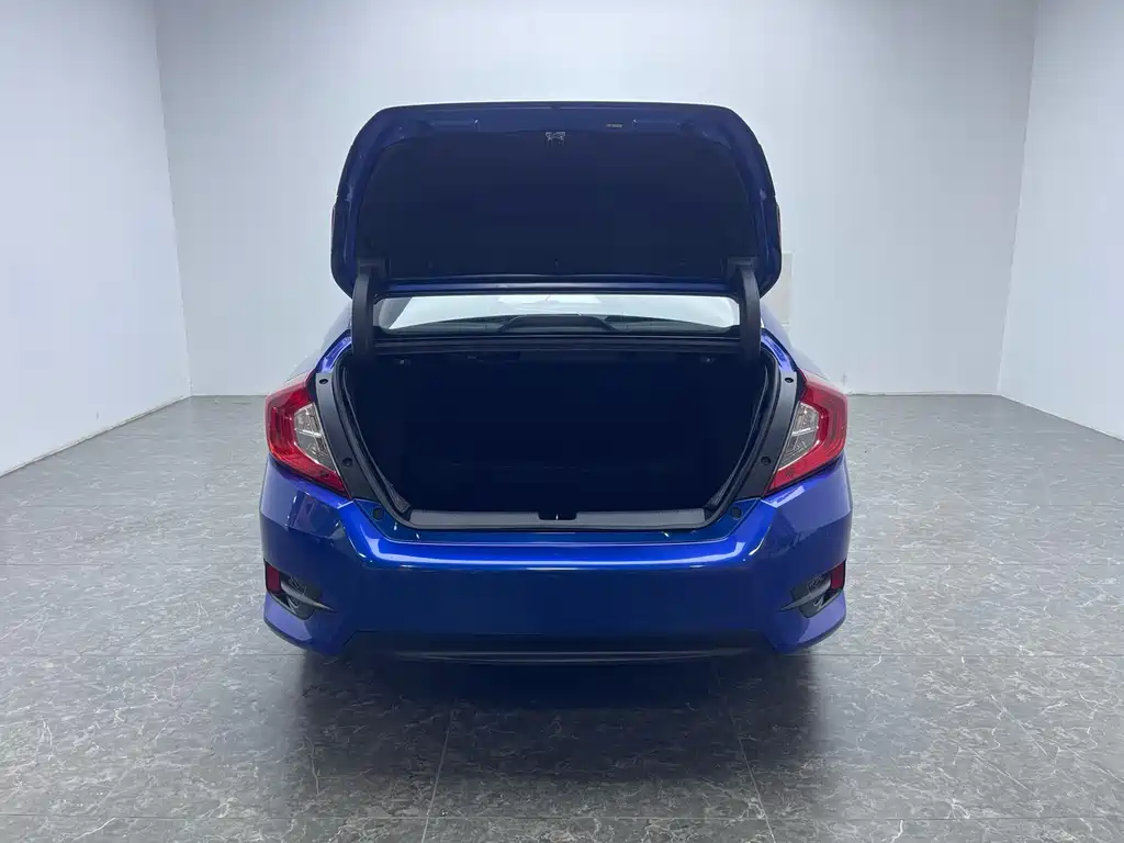 Honda Civic 2019 220TURBO CVT V