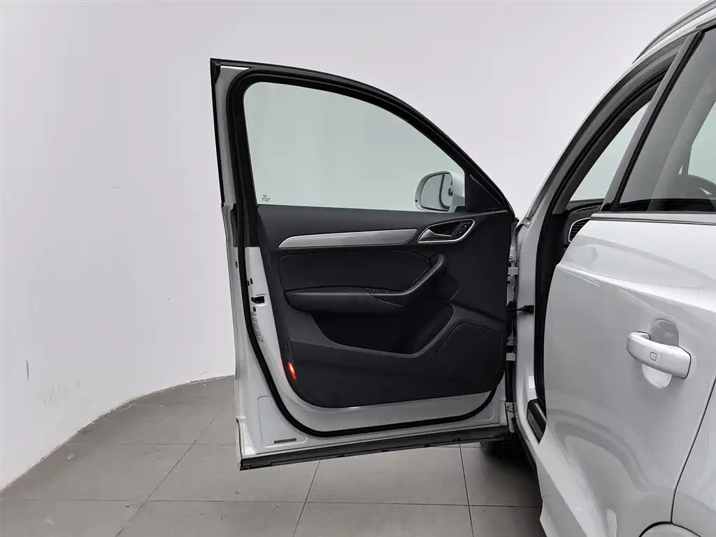 Audi Q3 2016 30 TFSI