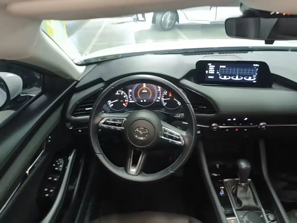 Mazda 3 Axela — миниатюра 11