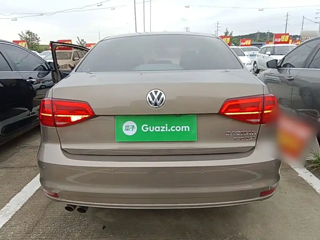 Volkswagen Sagitar — миниатюра 6