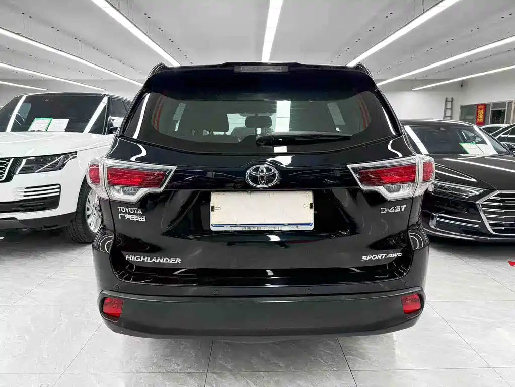 Toyota Highlander 2017 2.0T Luxury 7 мест