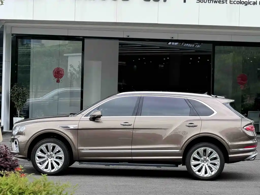 Bentley Bentayga — миниатюра 23
