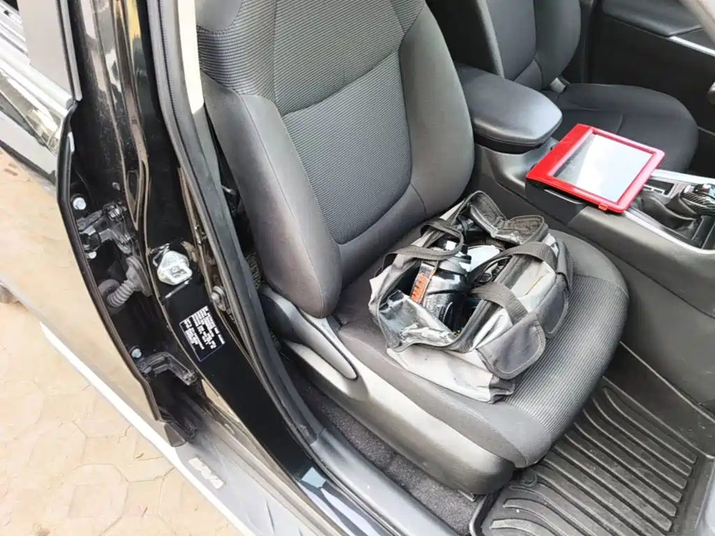 Toyota RAV4 — миниатюра 25
