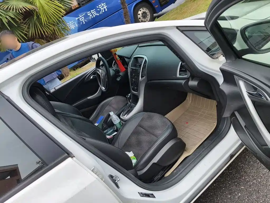 Buick Excelle — миниатюра 19