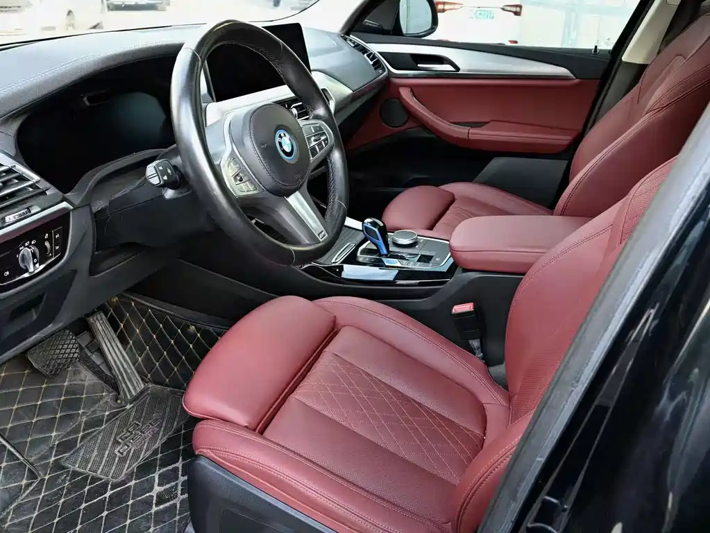 BMW iX3 — миниатюра 6