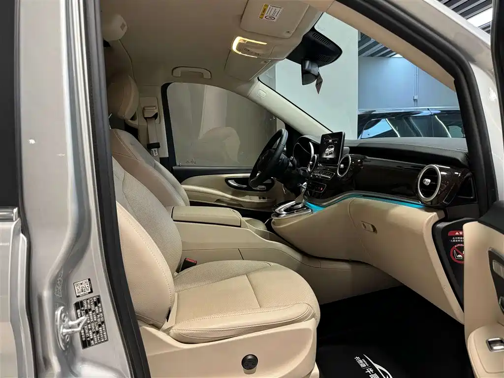 Mercedes-Benz V-Class V 2018 V 260 L Luxury Long Wheelbase V