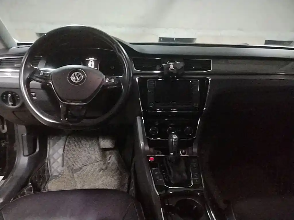 Volkswagen Passat — миниатюра 12