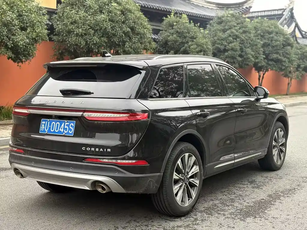 Lincoln Corsair — миниатюра 7