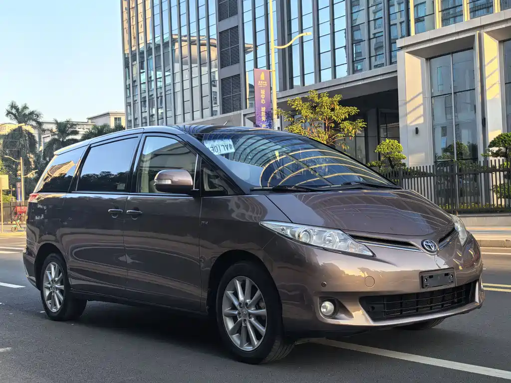 TOYOTA PREVIA